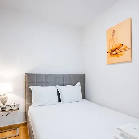 Chic 1bd With Private Patio By Flat Mаnager *