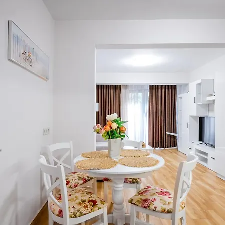 Apartmán Chic 1bd With Private Patio By Flat Mаnager Sofie